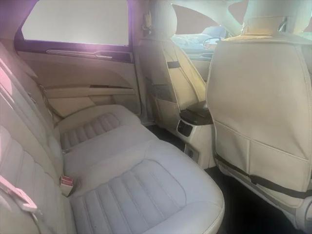 2013 Ford Fusion SE