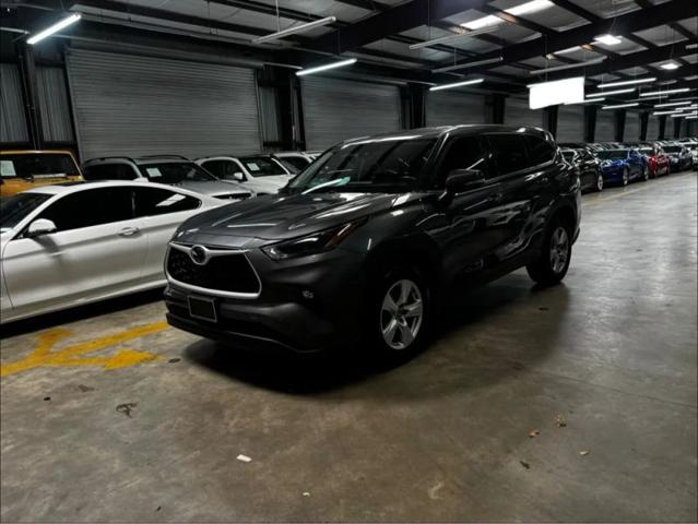 2022 Toyota Highlander LE for sale in Houston, TX