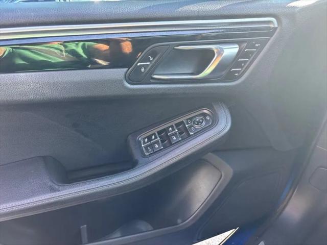 2017 Porsche Macan Base