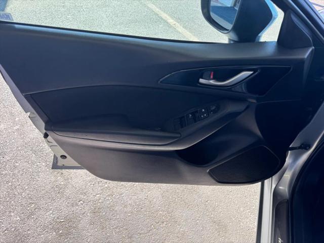2015 Mazda Mazda3 i Sport