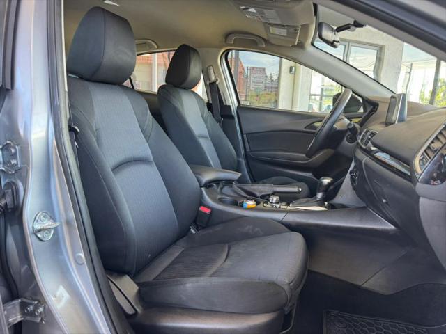 2015 Mazda Mazda3 i Sport