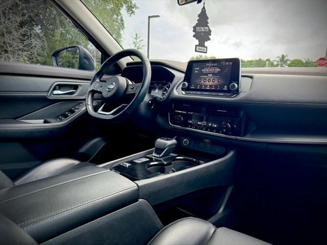 2021 Nissan Rogue SV FWD