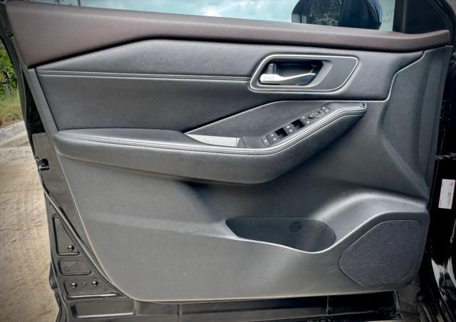 2021 Nissan Rogue SV FWD