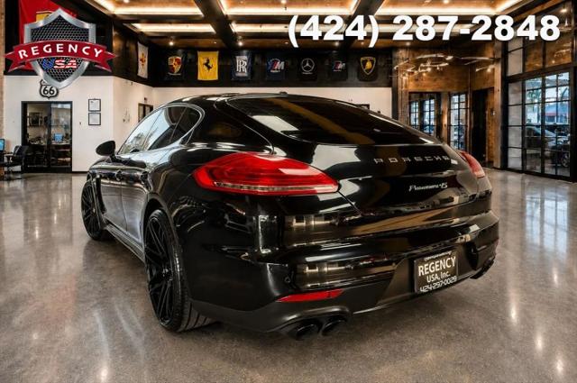 2015 Porsche Panamera 4S