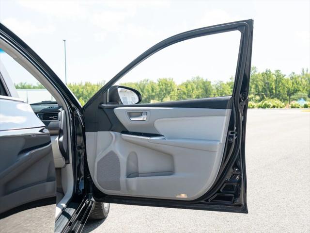 2016 Toyota Camry XLE