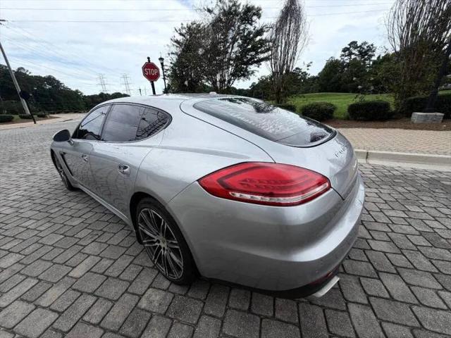 2016 Porsche Panamera 4