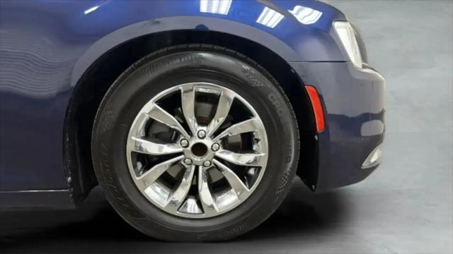 2016 Chrysler 300 Limited
