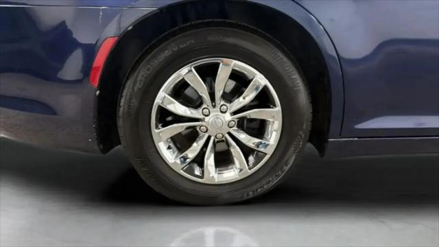 2016 Chrysler 300 Limited