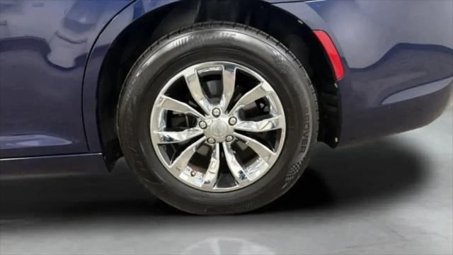 2016 Chrysler 300 Limited
