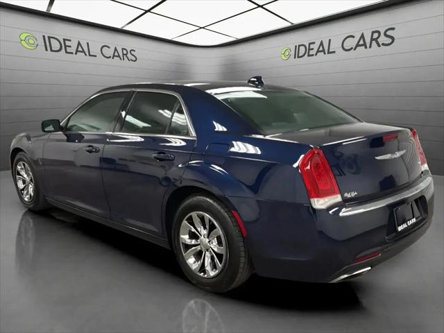 2016 Chrysler 300 Limited