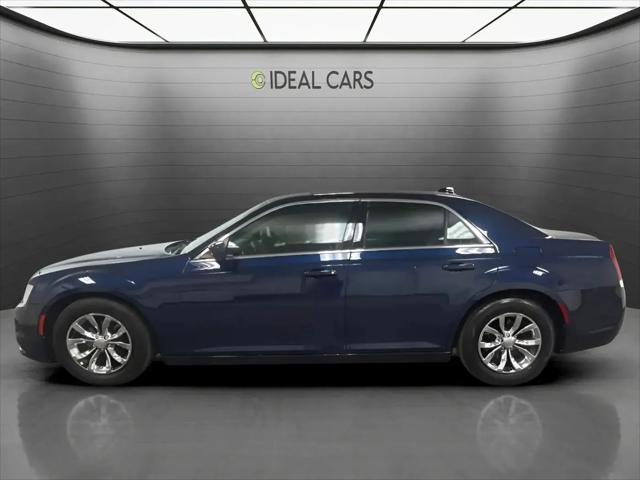 2016 Chrysler 300 Limited