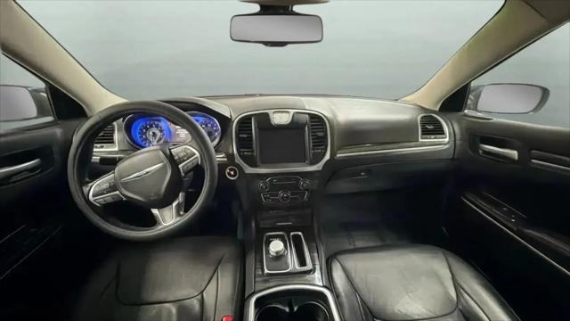 2016 Chrysler 300 Limited