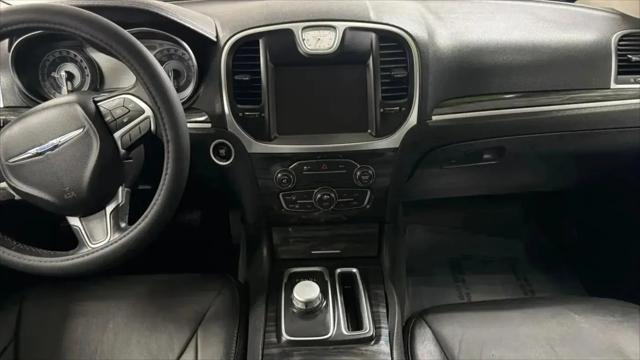 2016 Chrysler 300 Limited