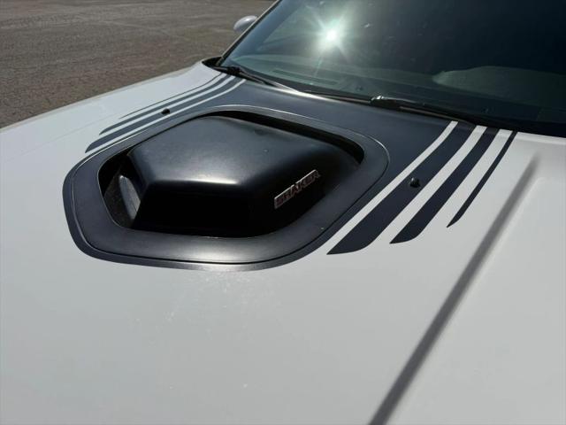 2014 Dodge Challenger Shaker Pkg