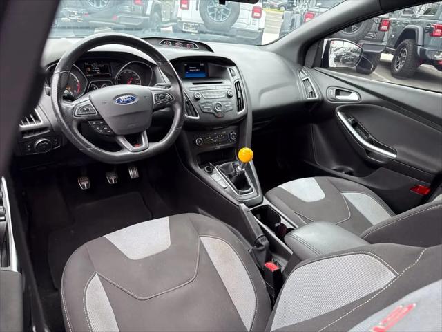 2017 Ford Focus ST