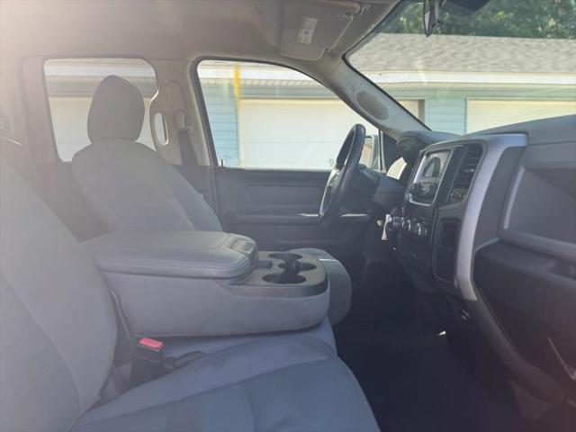 2017 Ram 1500 Express Quad Cab 4x4 64 Box