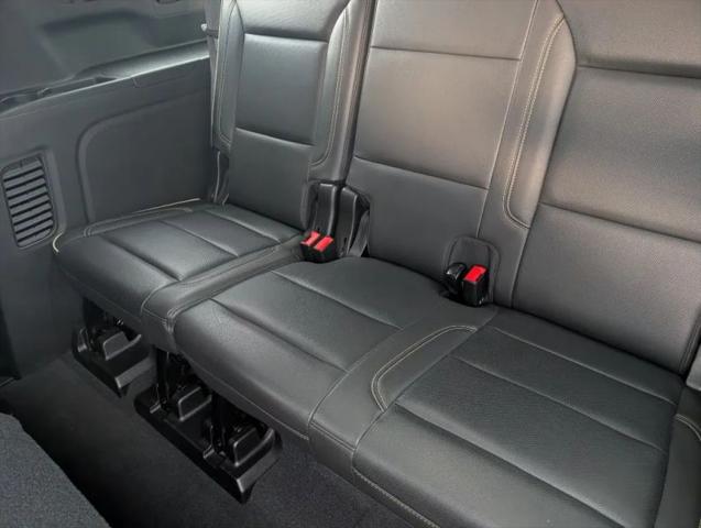 2021 GMC Yukon XL 2WD SLT