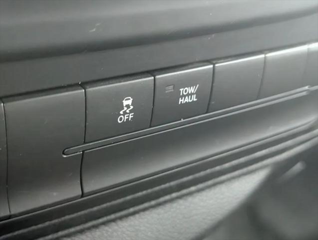2018 Ram 1500 Tradesman Crew Cab 4x2 57 Box