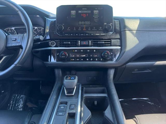 2022 Nissan Pathfinder SL 2WD