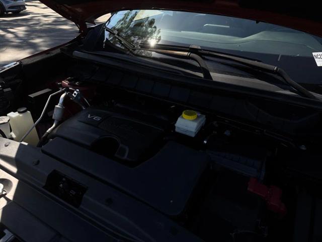 2022 Nissan Pathfinder SL 2WD