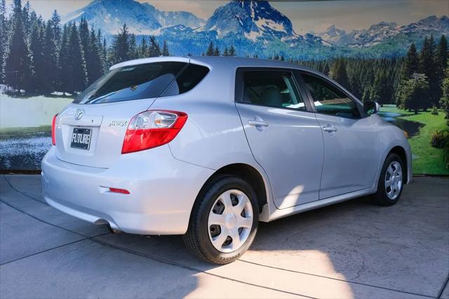 2009 Toyota Matrix Base