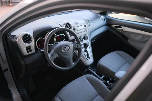 2009 Toyota Matrix Base