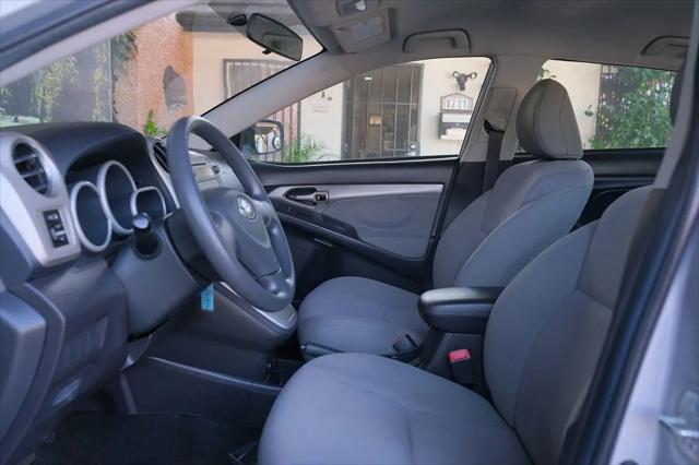 2009 Toyota Matrix Base