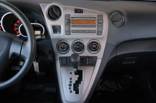 2009 Toyota Matrix Base