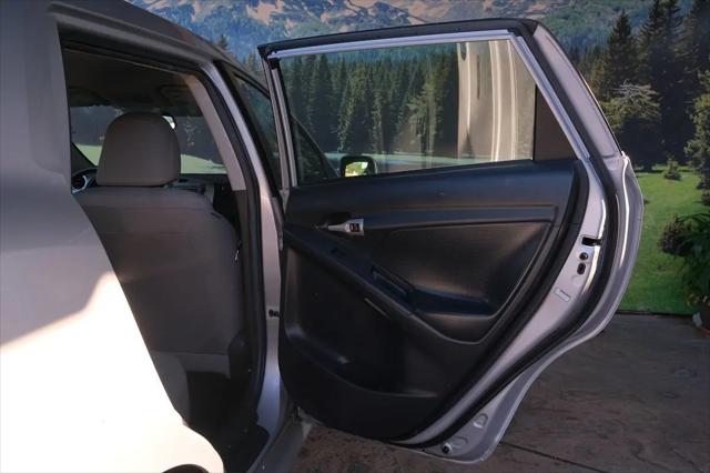 2009 Toyota Matrix Base