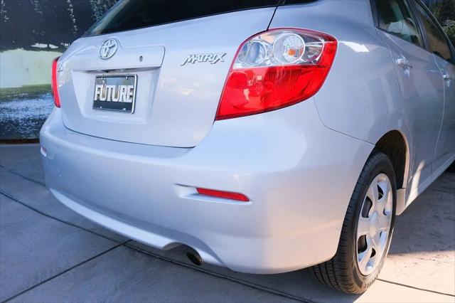2009 Toyota Matrix Base