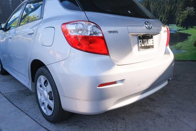 2009 Toyota Matrix Base