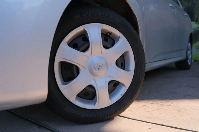 2009 Toyota Matrix Base