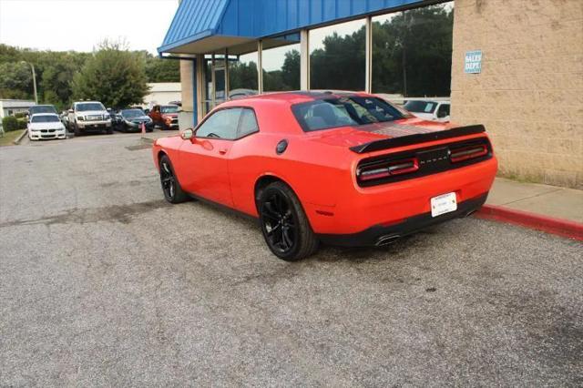 2017 Dodge Challenger SXT