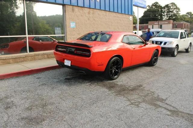 2017 Dodge Challenger SXT