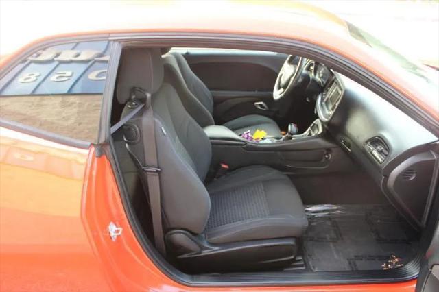 2017 Dodge Challenger SXT