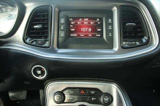 2017 Dodge Challenger SXT