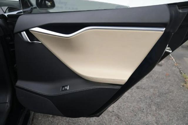 2017 Tesla Model S 90D