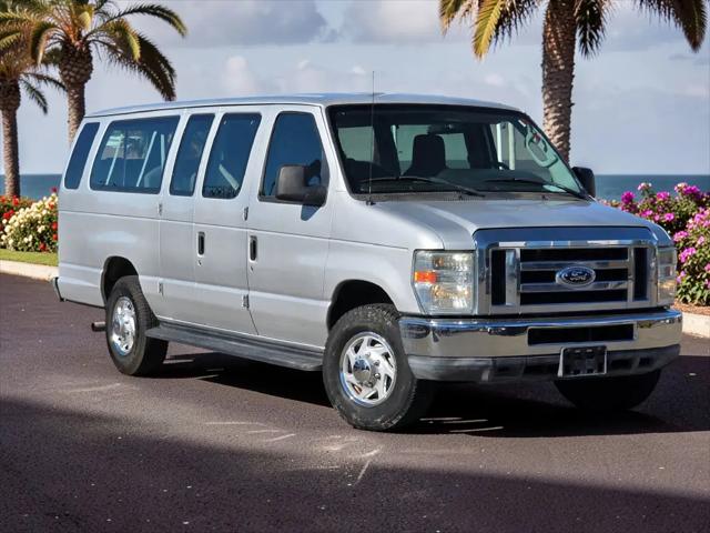 2012 Ford E-350 Super Duty XL