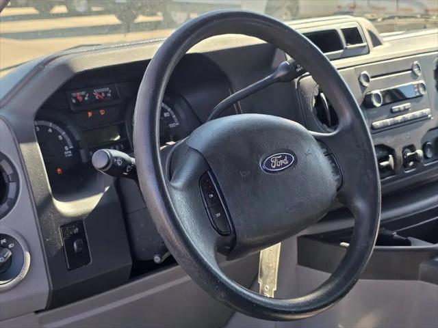 2012 Ford E-350 Super Duty XL