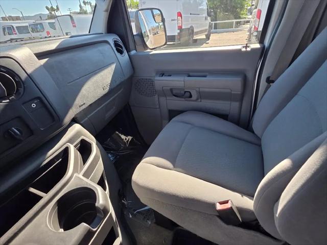 2012 Ford E-350 Super Duty XL