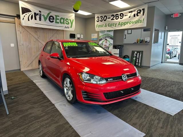 2017 Volkswagen Golf GTI SE 4-Door for sale in Canton, OH