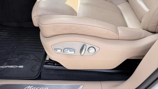 2023 Porsche Macan T