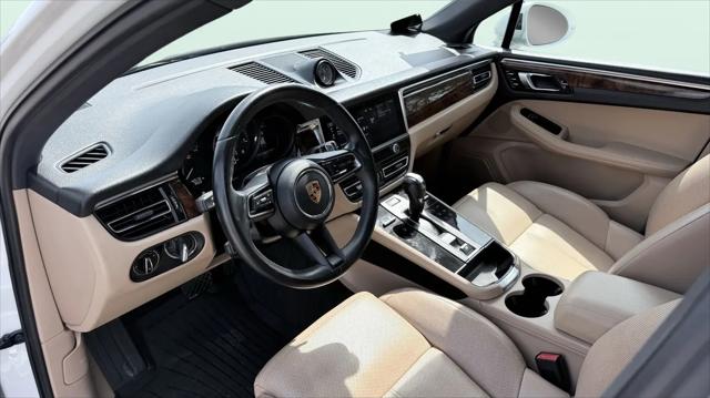 2023 Porsche Macan T