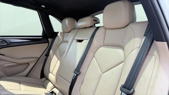 2023 Porsche Macan T