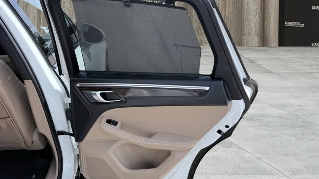 2023 Porsche Macan T