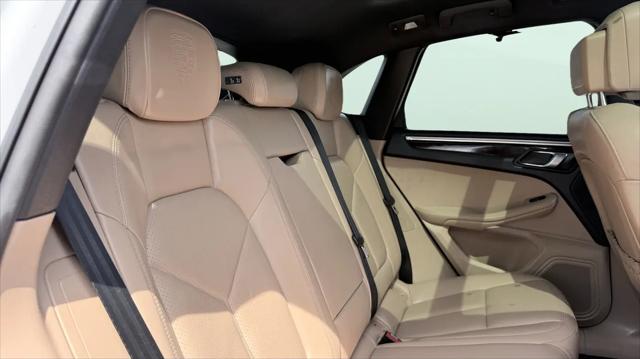 2023 Porsche Macan T