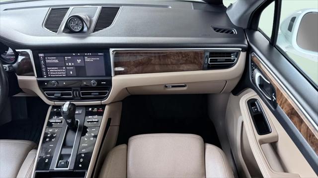 2023 Porsche Macan T