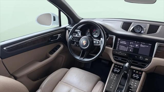2023 Porsche Macan T