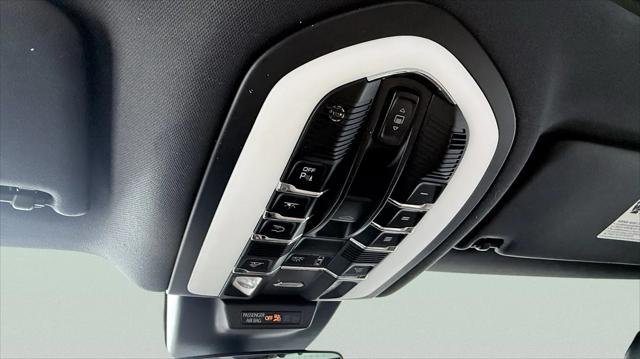 2023 Porsche Macan T