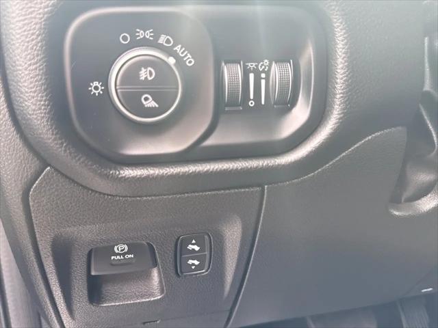 2025 Ram 1500 Big Horn Crew Cab 4x4 57 Box